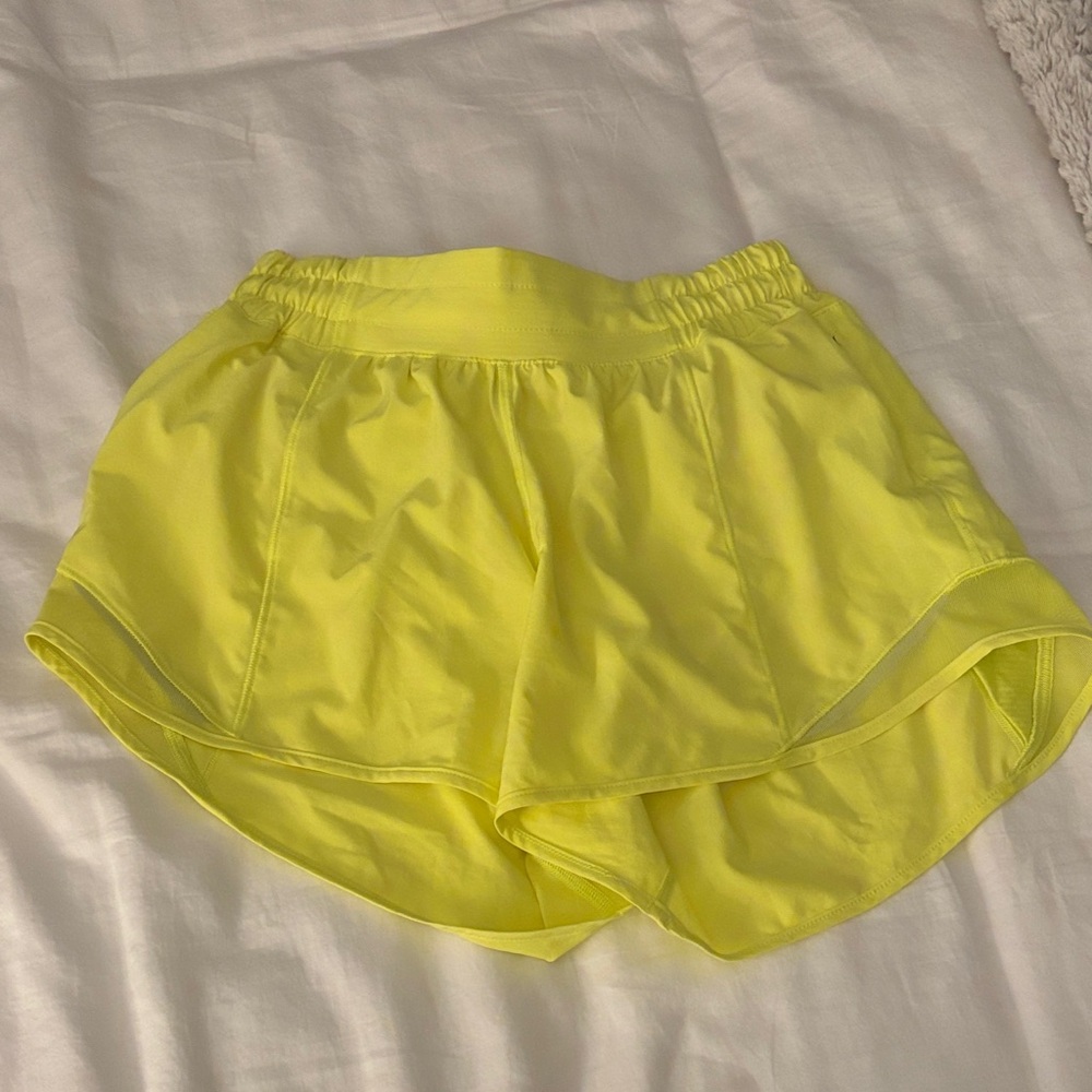 Lululemon Electric Lemon Low Rise 4” Hotty Hot Shorts